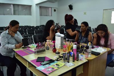 Taller de Bienestar MARY KAY limpieza facil