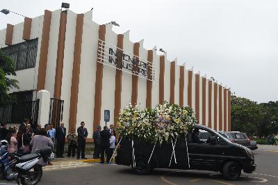 Sentida despedida al docente