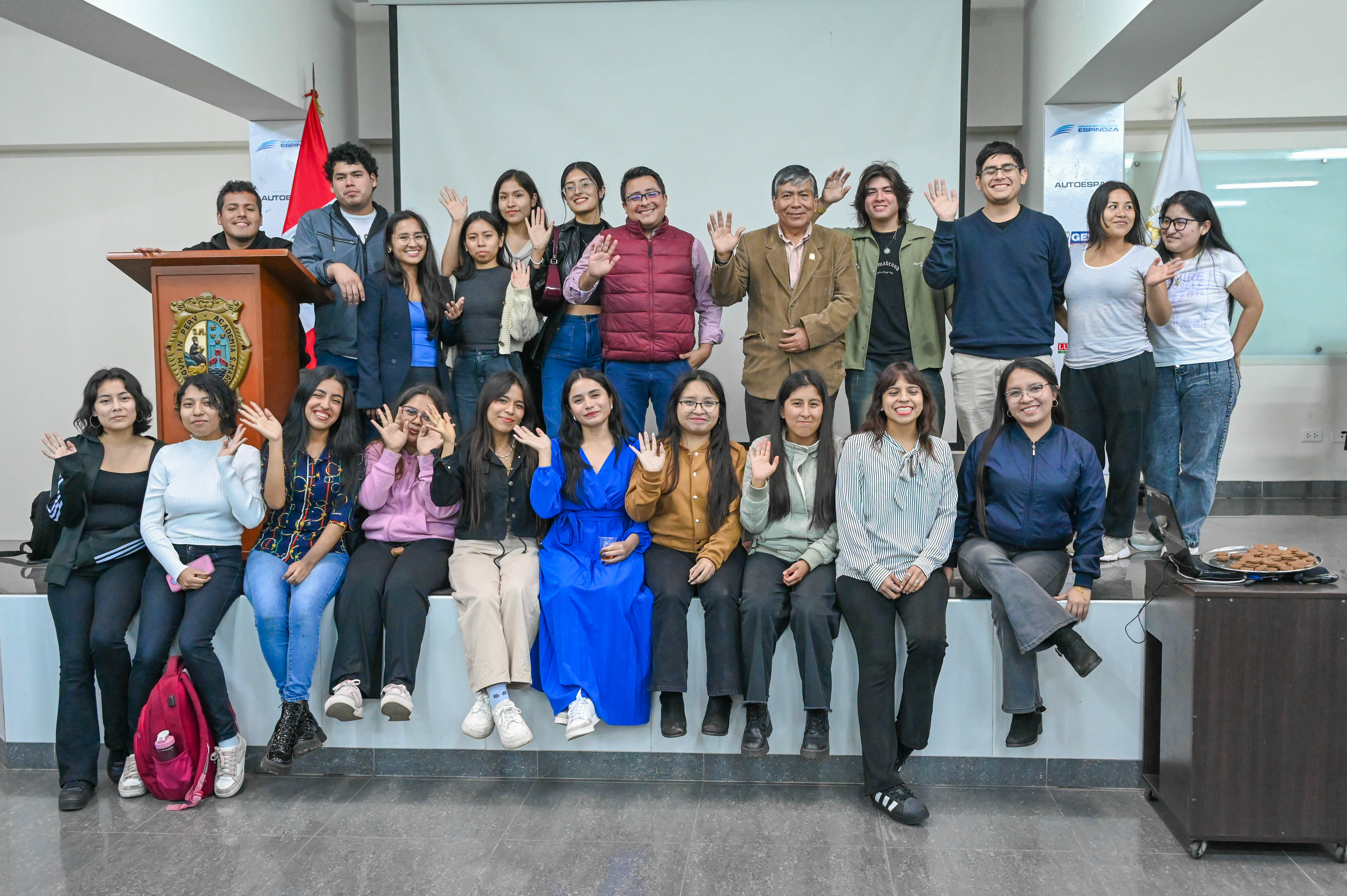 PONENCIA DE LA ESCUELA DE TEXTIL