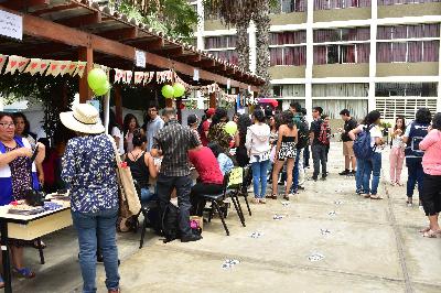 Feria amor en Tiempos Universitarios